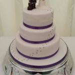 paw prints wedding cake